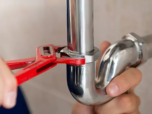 Why Choose Fox Plumbing Des Moines for Basement Leak Repair in Des Moines, WA?